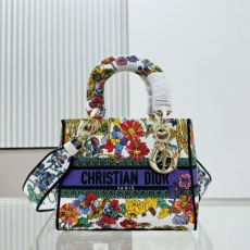 Christian Dior Shopping Bags